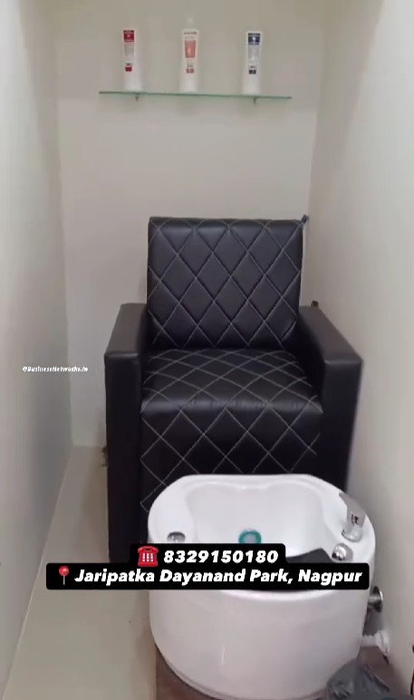 Salon Setup for Sale in Jaripatka Nagpur | ₹5 Lakh Only
